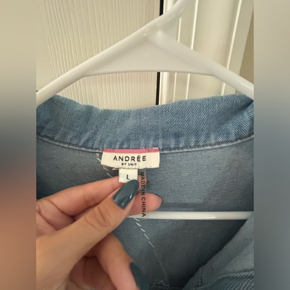 Jean jacket - Picture 3 of 3